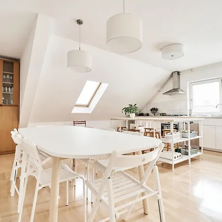 Apartment Matic Spacious Modern Ljubljana