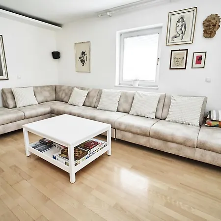 Daire Matic Spacious Modern *