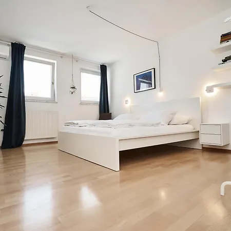 Matic Spacious Modern Daire Ljubljana